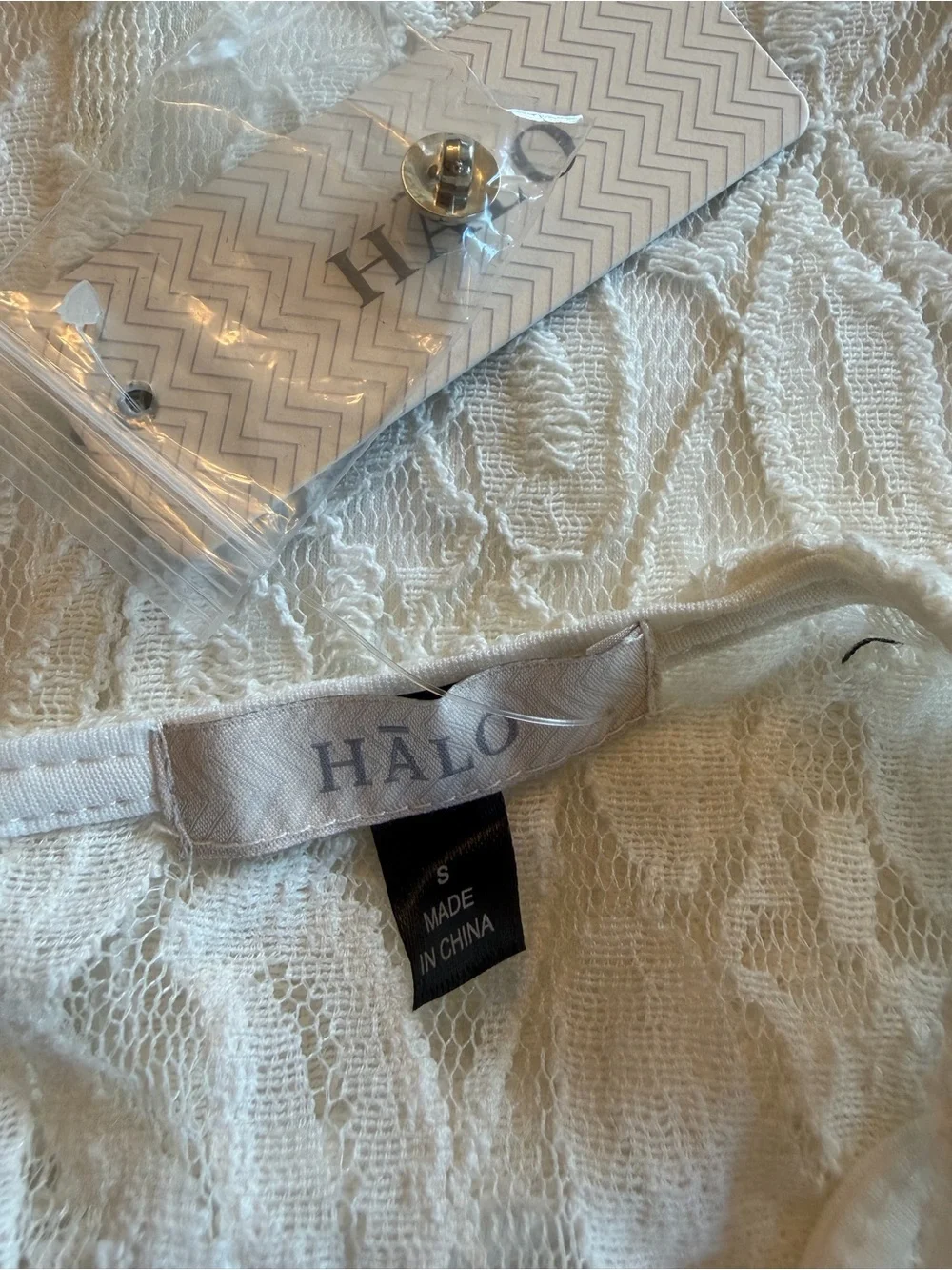 NWT *** Halo Ivory Lace Sleeveless Mini Dress. Size Small - Picture 3 of 5